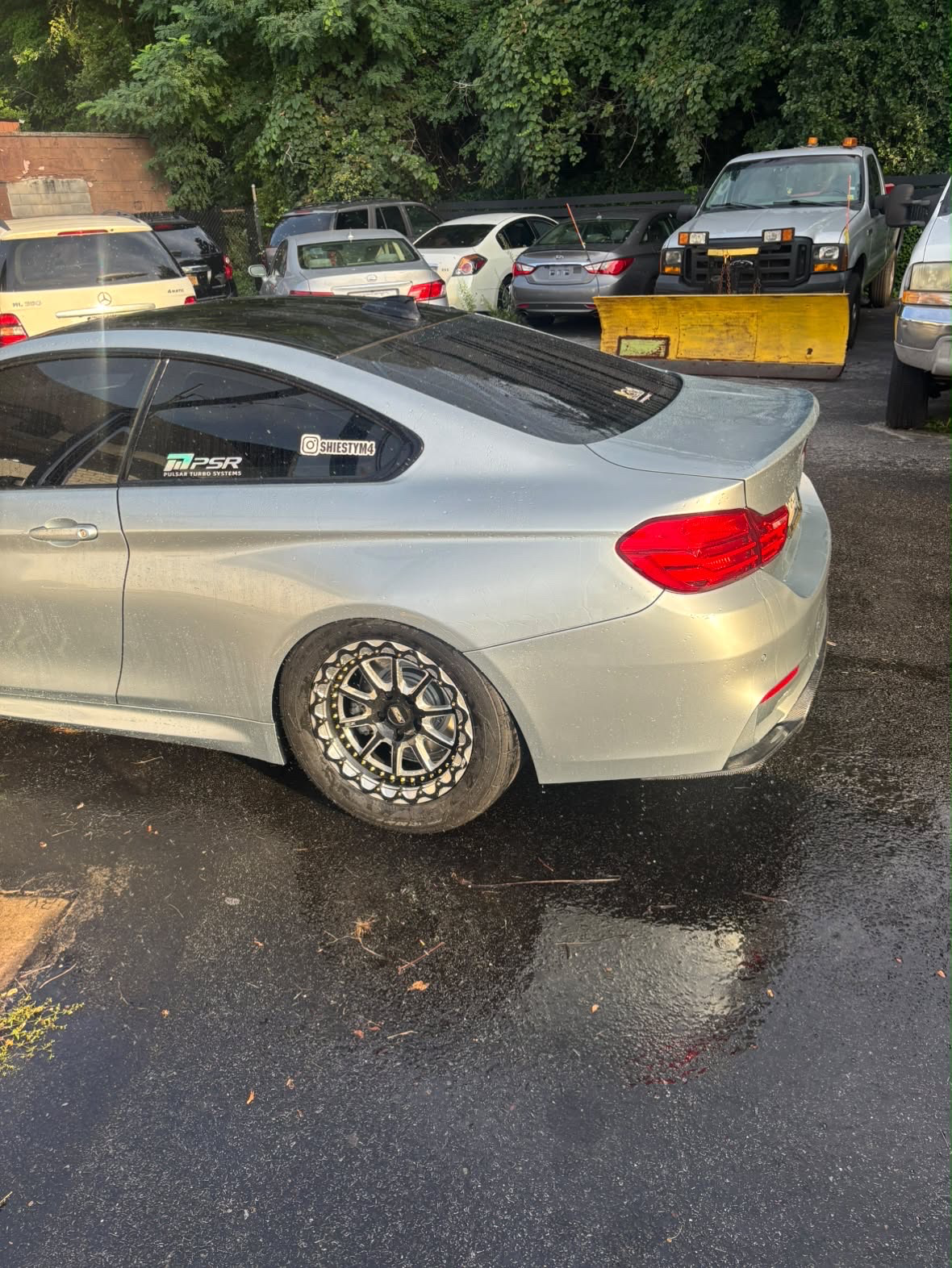 BMW M4 photo 6